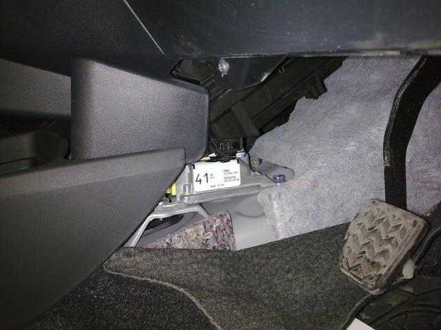Toyota yaris airbag sensor